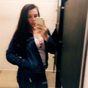 Meet your Posher, Sydney